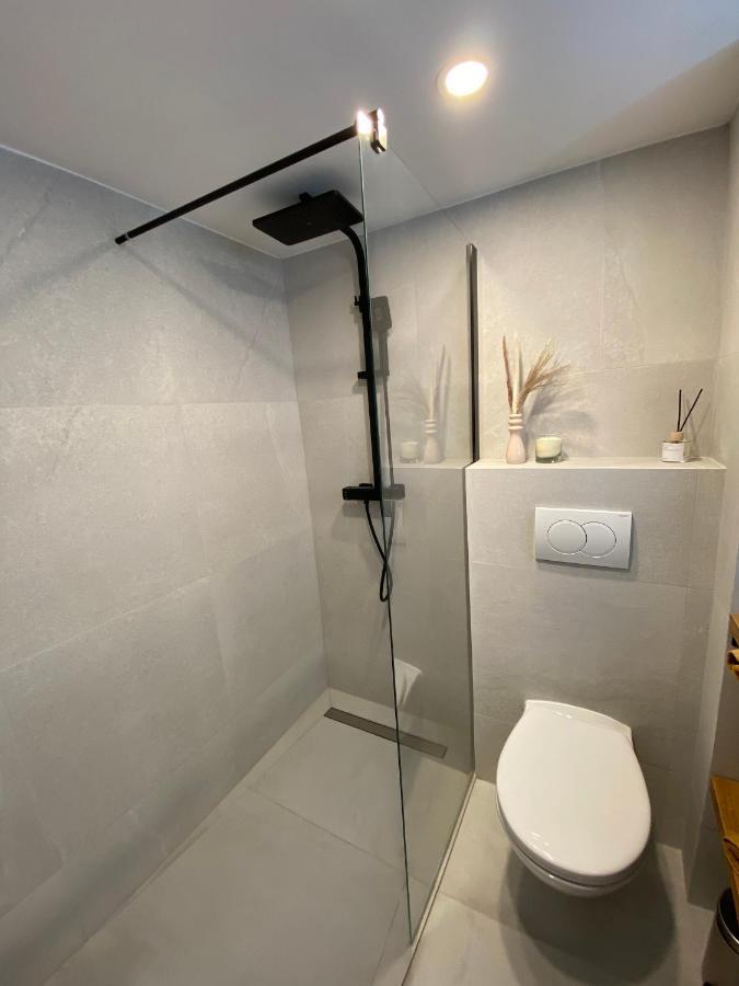Appartements Neuf - Frontiere De Monaco - Clim - Wifi 卡普戴尔 外观 照片